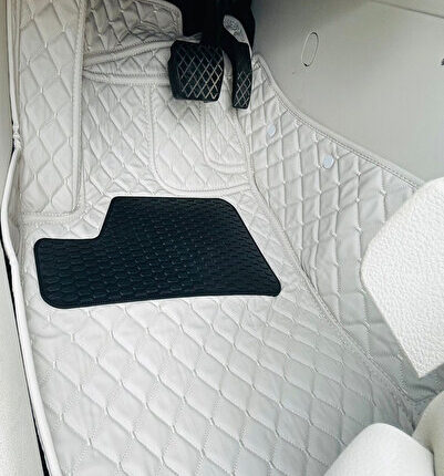 Audi A4 2013-2024 Beyaz Renk 8D Prestige Premium Kaymaz Deri Oto Paspas